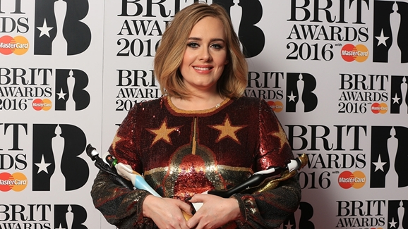 Результаты Brit Awards 2016 Адель