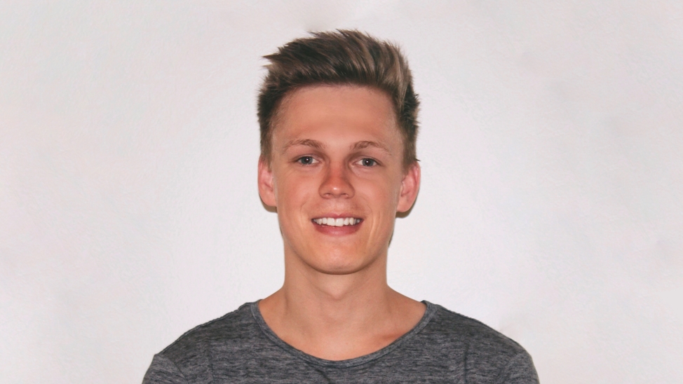 Caspar Lee joins Team BRITs!