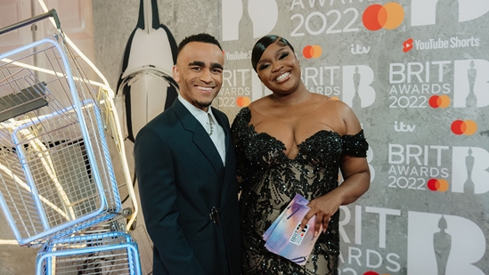 Munya Chawawa & Nella Rose on the Red Carpet at the 2022 BRIT Awards